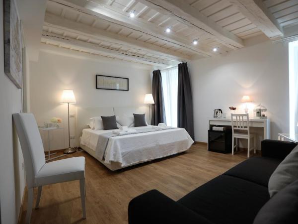 La Maison De Charme ROOMS : photo 3 de la chambre suite junior avec balcon