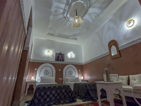 Astra Damus Hotel : photo 7 de la chambre chambre deluxe double ou lits jumeaux