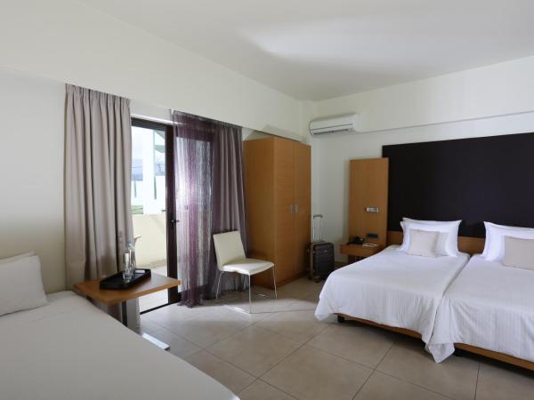 Elite City Resort : photo 2 de la chambre bungalow - vue sur jardin