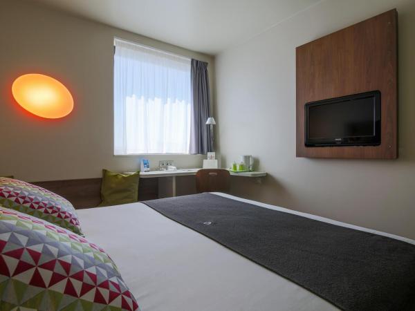 Campanile Carcassonne Est - La Cité : photo 1 de la chambre chambre double supérieure