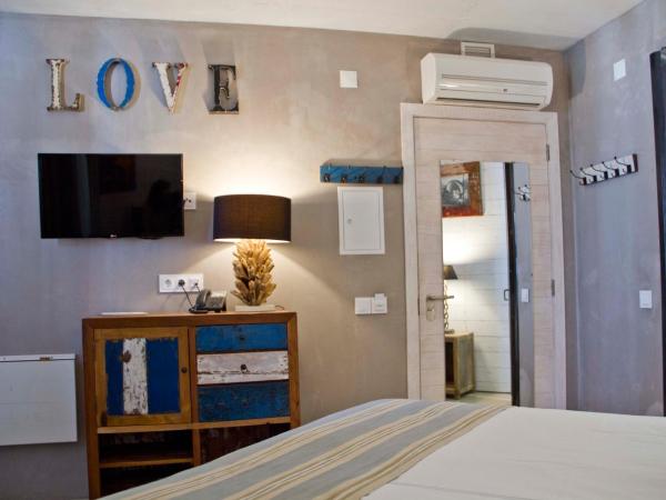 Surfers Lodge Peniche : photo 9 de la chambre chambre double ou lits jumeaux