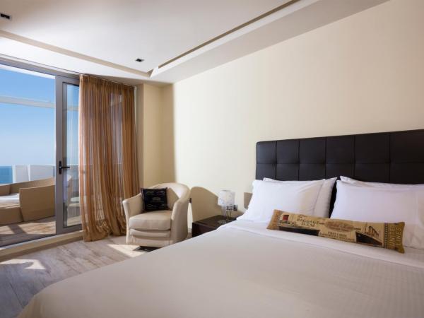 Elite City Resort : photo 2 de la chambre grande suite - vue sur mer