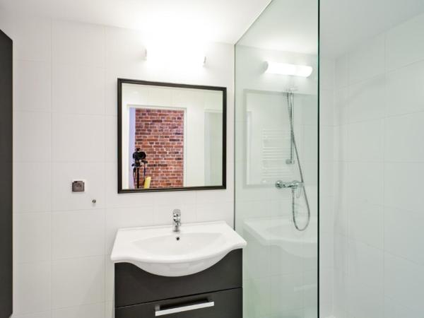 MoHo S : photo 2 de la chambre chambre familiale supérieure