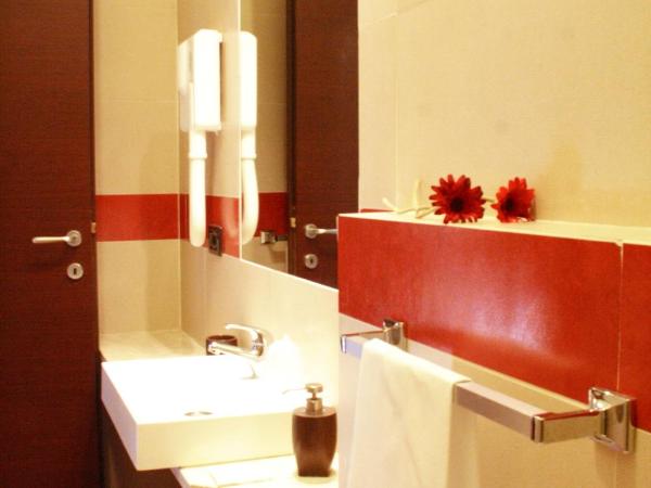 San Max Hotel : photo 2 de la chambre chambre double ou lits jumeaux