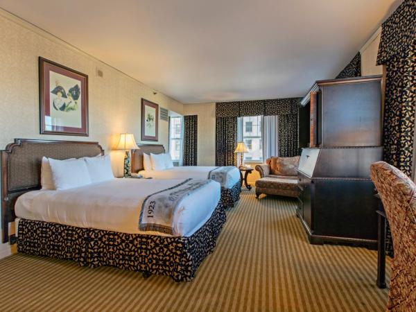 The Brown Hotel : photo 4 de la chambre chambre deluxe avec 2 lits doubles