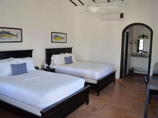 La Marina Inn : photo 3 de la chambre chambre avec terrasse de piscine