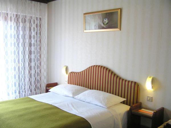 Guest House Lifestyle Holiday : photo 1 de la chambre chambre double avec terrasse