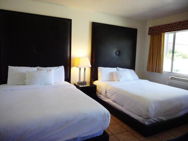 Casa Bella Inn Downtown LA : photo 2 de la chambre chambre double avec 2 lits doubles