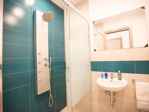 Preluna Central Palace : photo 4 de la chambre chambre double ou lits jumeaux deluxe avec balcon