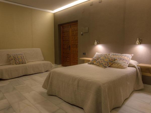 Los Patios : photo 4 de la chambre chambre double supérieure avec lit d'appoint