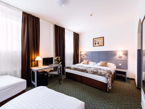 Central Hotel Prague : photo 2 de la chambre chambre triple supérieure