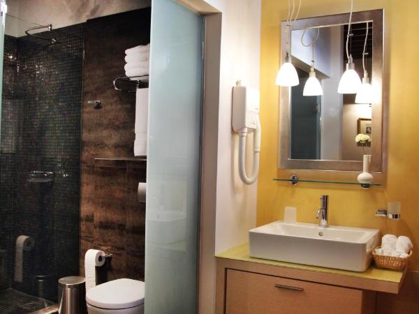 Rodos Niohori Elite Suites Boutique Hotel : photo 9 de la chambre suite junior (1-3 adultes) avec terrasse privée