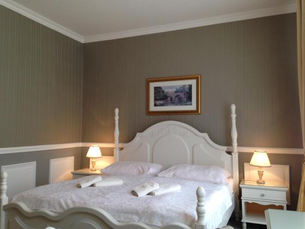 Hotel Saint Petersburg : photo 1 de la chambre chambre triple standard