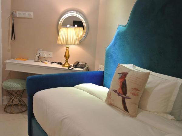 1 Day Car Hotel Station 18 : photo 4 de la chambre single room (1 person bed only)