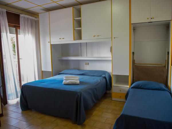 Hotel Malibran : photo 6 de la chambre chambre triple