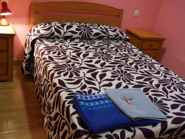 Casa Huésped Magdalena : photo 10 de la chambre chambre double Économique avec salle de bains privative