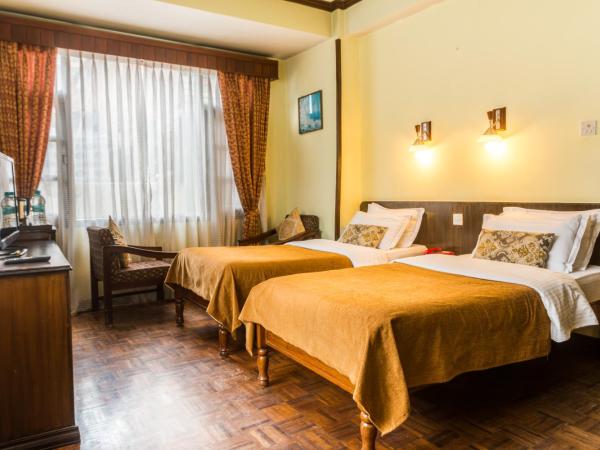 Hotel Excelsior : photo 2 de la chambre chambre triple deluxe