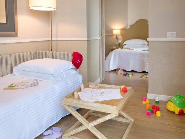 Starhotels Terminus : photo 3 de la chambre chambre familiale (2 adultes et 2 enfants)