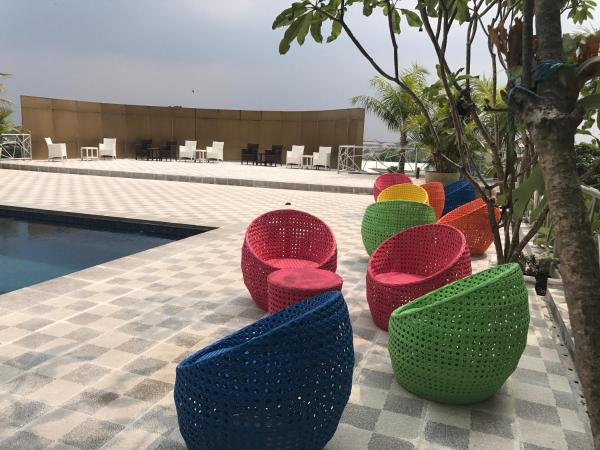 Titanium Express HomTel : photo 1 de la chambre chambre familiale supérieure