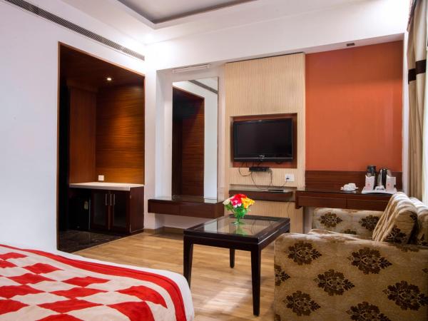 Hotel Krishna - By RCG Hotels : photo 2 de la chambre chambre double ou lits jumeaux supérieure