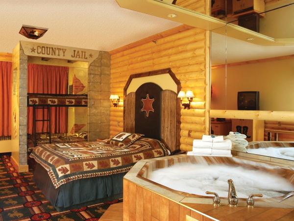 Fantasyland Hotel : photo 2 de la chambre chambre familiale à thème western