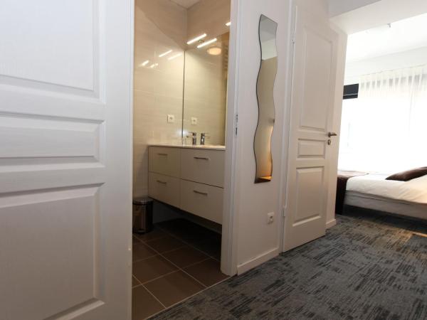 Hôtel De L'Ill : photo 8 de la chambre chambre triple supérieure