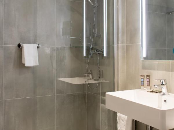 Novotel Szczecin Centrum : photo 7 de la chambre chambre double standard avec canapé