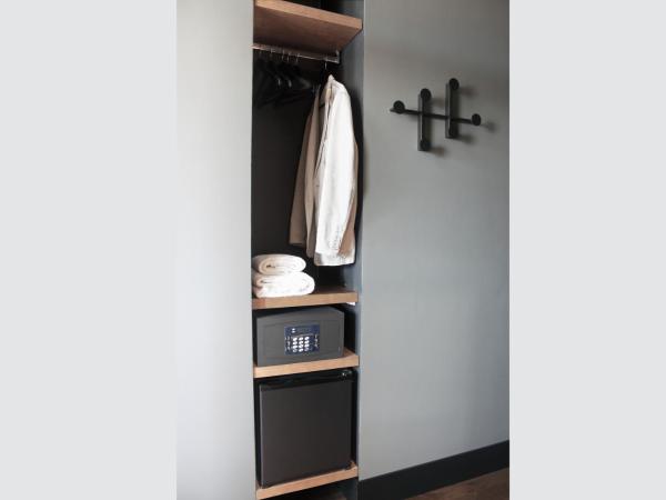 c-hotels Joy : photo 4 de la chambre hébergement double smart