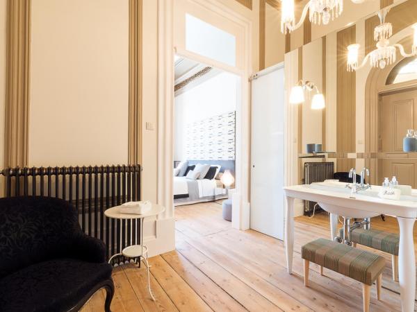 Charm Palace Porto : photo 5 de la chambre suite junior avec balcon