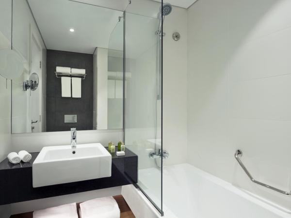 TRYP by Wyndham Dubai : photo 6 de la chambre suite 1 chambre tryp avec accès au soluna beach club