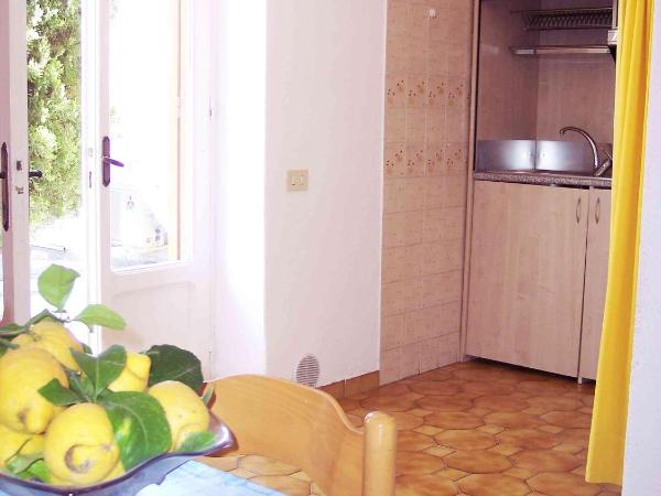 Aparthotel Villa Marinù : photo 5 de la chambre appartement 1 chambre standard