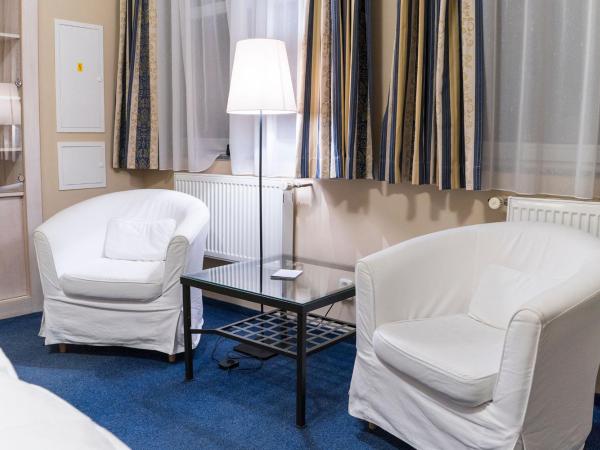 Apartma La Provence : photo 2 de la chambre studio avec lits jumeaux