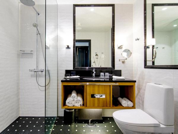 Hotel Lilla Roberts : photo 2 de la chambre chambre double confort