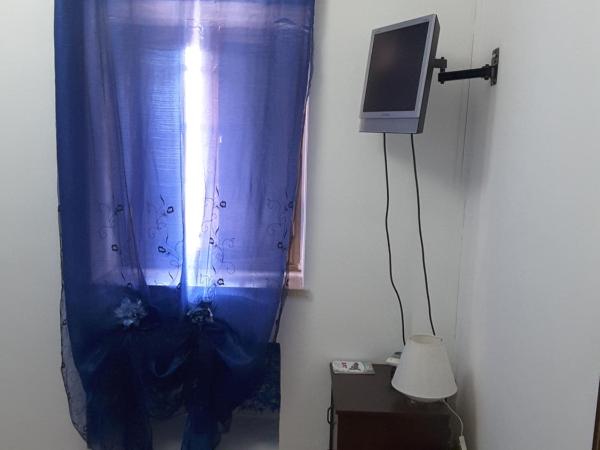 B&B Odeon : photo 1 de la chambre chambre simple avec salle de bains commune