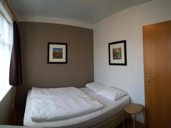 Guesthouse Andrea : photo 4 de la chambre petite chambre double avec salle de bains commune