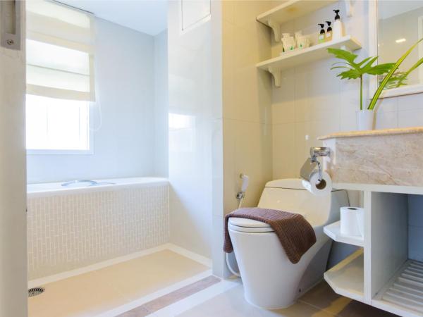 Sabai Sathorn Service Apartment : photo 5 de la chambre suite 3 chambres (7 adultes)