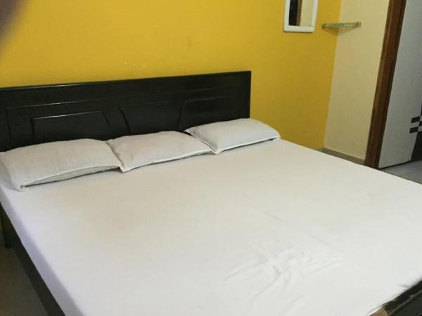 Hotel New City Inn : photo 6 de la chambre chambre double Économique - pour ressortissants indiens uniquement