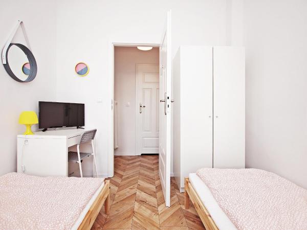 3citygo - Hostel Gdynia 2017 : photo 6 de la chambre chambre lits jumeaux