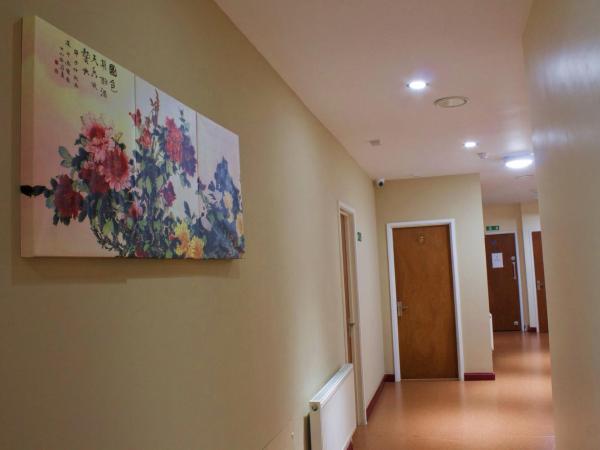 Renshaw Guest House : photo 4 de la chambre chambre simple avec salle de bains