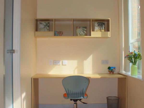 Renshaw Guest House : photo 8 de la chambre chambre simple avec salle de bains