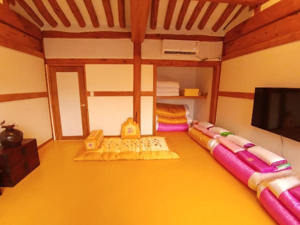 Sophia Hanok Guesthouse : photo 2 de la chambre suite familiale