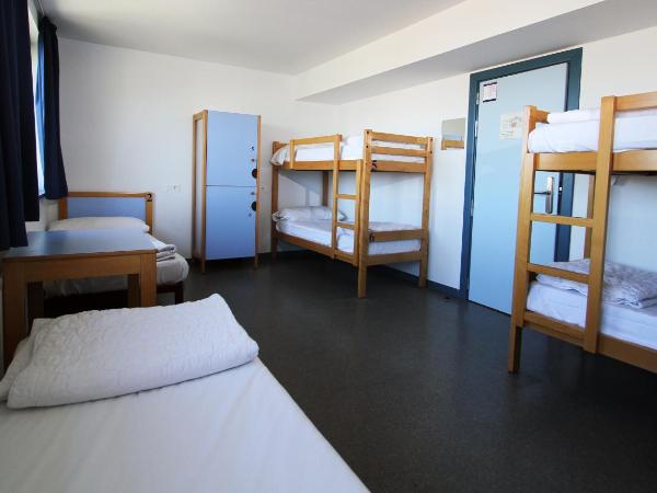 Bilbao Hostel : photo 2 de la chambre lit dans dortoir 6 lits