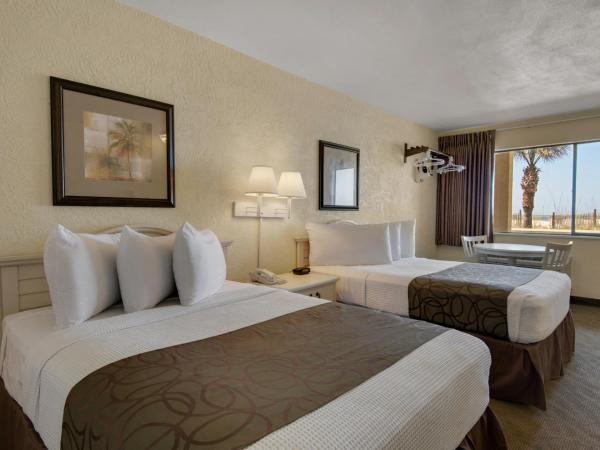 Ramada by Wyndham Panama City Beach / Beachfront : photo 6 de la chambre chambre avec 2 lits doubles - vue sur plage - non-fumeurs