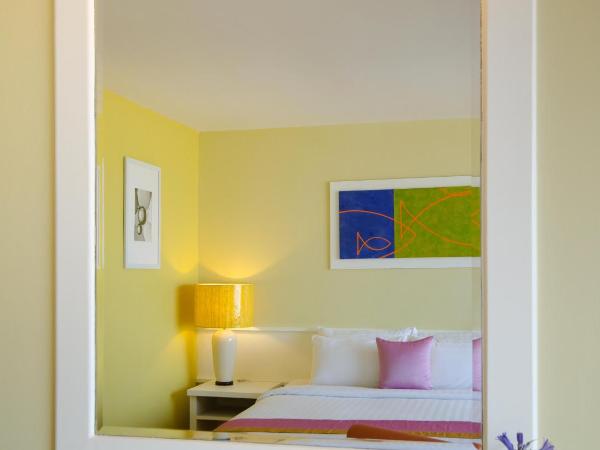 Tongtara Riverview Hotel : photo 8 de la chambre chambre deluxe double ou lits jumeaux
