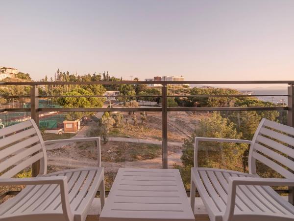 Ramada Resort Kusadasi & Golf : photo 4 de la chambre chambre double supérieure - côté terre