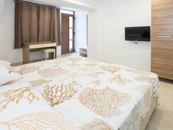 Pansion Makina : photo 2 de la chambre chambre quadruple