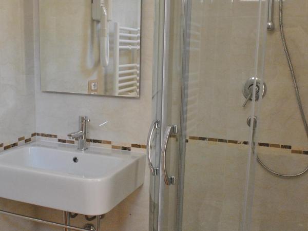 Lewisrooms Domo : photo 4 de la chambre chambre double