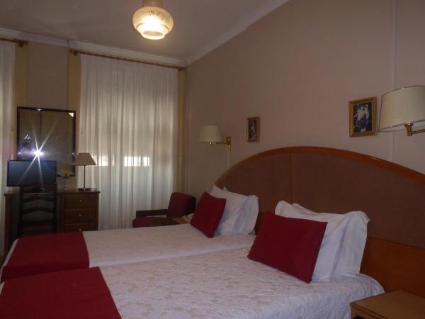 Hotel Larbelo : photo 6 de la chambre chambre triple