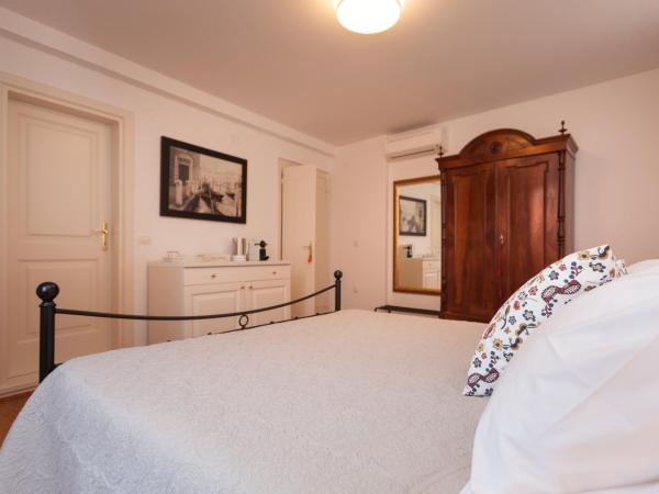 Guesthouse Casa Vittoria : photo 5 de la chambre chambre double deluxe