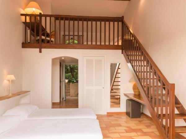 Saint-Vincent : photo 2 de la chambre appartement - vue sur piscine